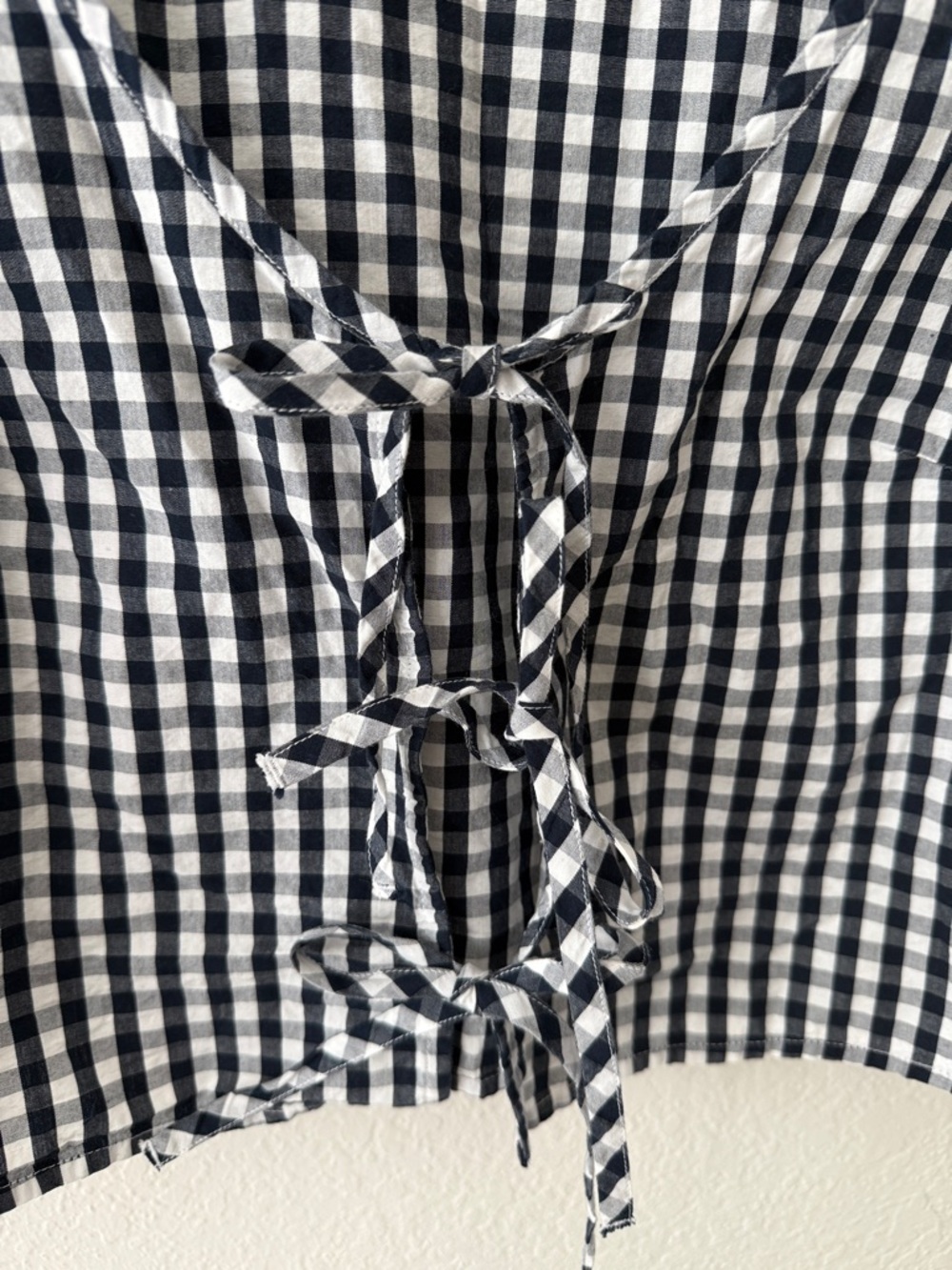 a new day Black & White Gingham Lace-Up Puff Sleeve Crop Top - Picture 3 of 5